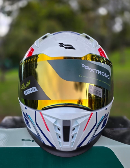 Casco Xtrong M69