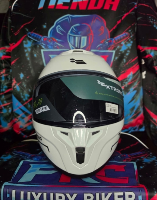 Casco Xtrong Blanco – Aleron Negro